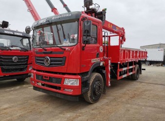 運輸集裝箱房,活動板房,用哪種隨車吊好?